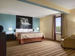 スーパー 8 バイ ウィンダム マトゥーン 写真