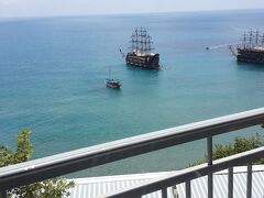 ララ オテル +12 オンリー アダルト 写真