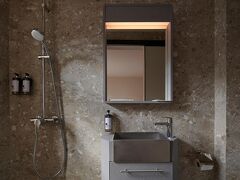 KINN スタジオ 写真