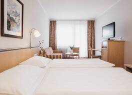 スポートホテル ロワイヤー 写真