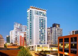 ラディソン ブル ホテル カーディフ 写真