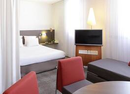 ノボテル スイーツ クレルモン フェラン ポリドーム 写真