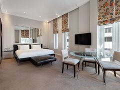 ラディソン ブル ホテル ロンドン ユーストン スクエア  旧：グラフトン 写真