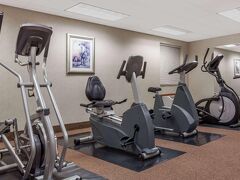 ハワード ジョンソン バイ ウィンダム エバンズビル イースト 写真