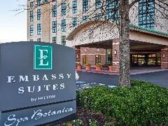 Embassy Suites by Hilton Hot Springs Hotel and Spa 写真