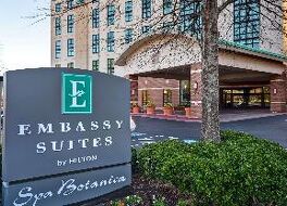 Embassy Suites by Hilton Hot Springs Hotel and Spa