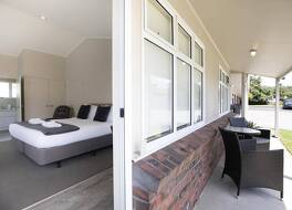 コロニアル コート モーター イン 写真