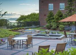 Courtyard by Marriott Burlington Harbor 写真