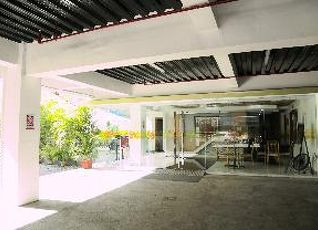                                                                                    Travelbee Fuente Inn          