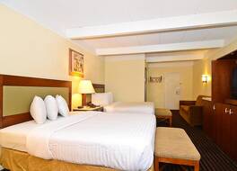 レキシントン イン & スイーツ NW シカゴ エルギン