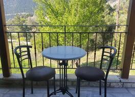 カスタニア ゲストハウス