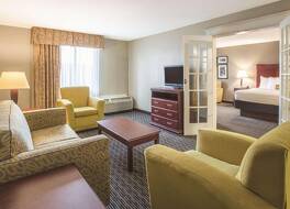 ラ キンタ イン & スイーツ バイ ウィンダム インディアナポリス サウス 写真