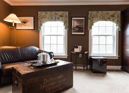 ザ リラクタント パンサー イン アンド レストラン 写真