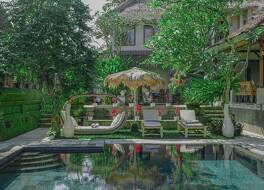 ロカサリ リトリート