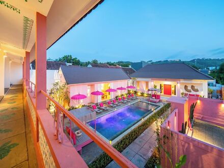 ピンクプライベートバランガン - フォークールアダルトオンリー 写真