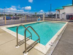 モーテル 6 ペンサコーラ、フロリダ - NAS 写真