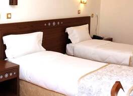 オテル グララ 写真