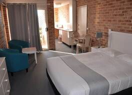 Lake Haven Motor Inn and Palms Restaurant 写真