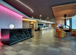 ザ ローズ ホテル シカゴ オヘア タペストリー コレクション バイ ヒルトン 写真