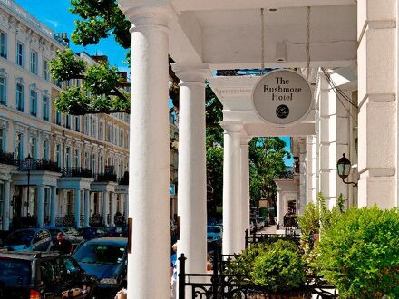 ラッシュモア ホテル 写真