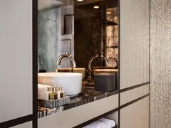 フェイブル オークランド、エムギャラリー 写真