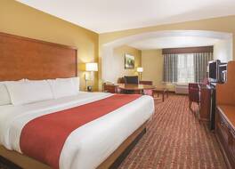 ラ キンタ イン & スイーツ バイ ウィンダム ベントンビル 写真