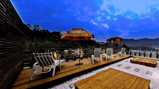 サン ムーン レイク カルイザワ ビラ B&B