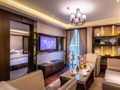 ブライラ ホテル オラヤ 写真