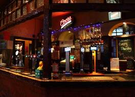 Dickens Bar and Inn 写真