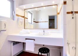 キリヤード ニーム サントル 写真