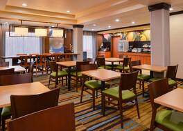 フェアフィールド イン & スイーツ バイ マリオット フォート ウェイン 写真