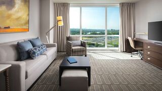 ホームウッド スイーツ バイ ヒルトン ティーネック グレンポイント