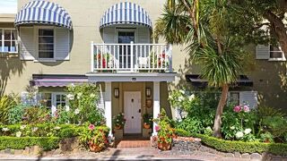 ザ キャッスル - ヴィラ バイ ザ シー