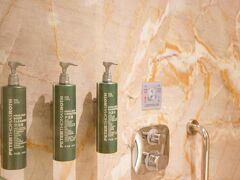 ヒルトン ガーデン イン怒江 (怒江希〓〓花园酒店) 写真