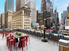 M ソーシャル タイムズ スクエア 写真