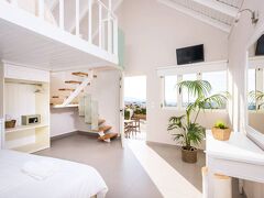 ノトス ハイツ ホテル & スイーツ 写真