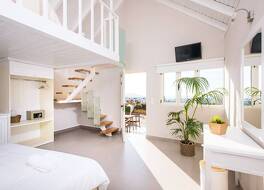 ノトス ハイツ ホテル & スイーツ 写真