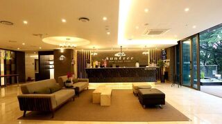 Suntree Hotel