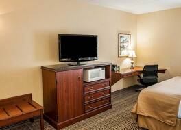 Baymont by Wyndham South Bend Near Notre Dame 写真