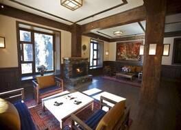 ソンツァム メイリ 写真