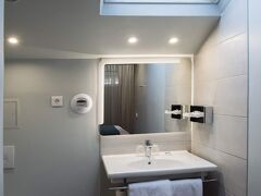 ホテル メルキュール パリ シュレーヌ ロンシャン 写真