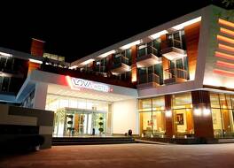 ロヴァ ホテル & スパ ヤロヴァ 写真