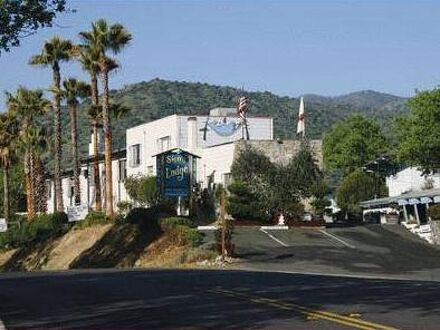 シエラ ロッジ スリー リバーズ 写真