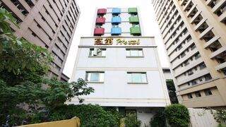 ガウディ ホテル