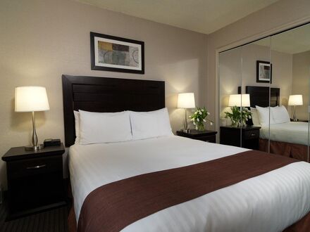 Coast Calgary Downtown Hotel & Suites by APA 写真
