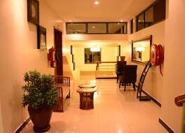 ラ ポッシュ ホテル 写真