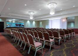 ラマダ バイ ウィンダム グレンデール ハイツ / ロンバード 写真