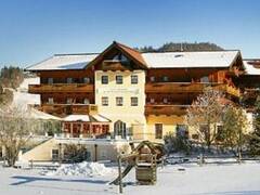 ホテル ツム ユンゲン レｰマー 写真