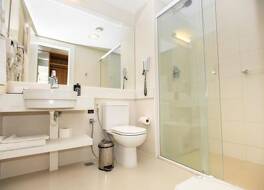 デルモンド ホテル 写真