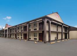 レッド ルーフ イン クロスビル 写真